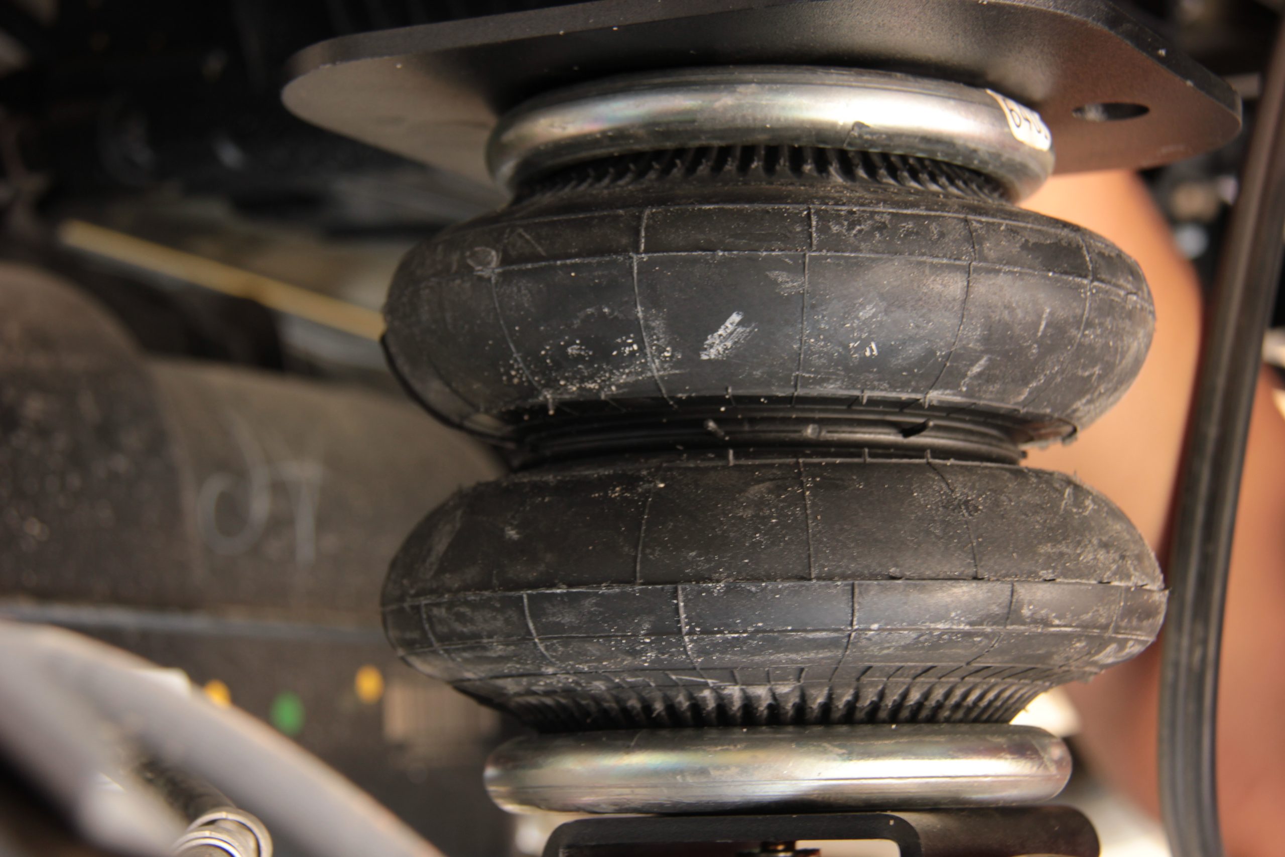 Firestone Air Helper Bag Set Toyota Tundra 2007-Present - Image 4